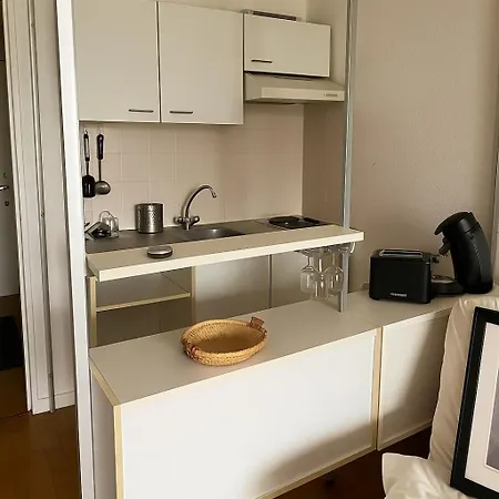 Apartment Avec Vue Port, Piscine & Parking Prive
