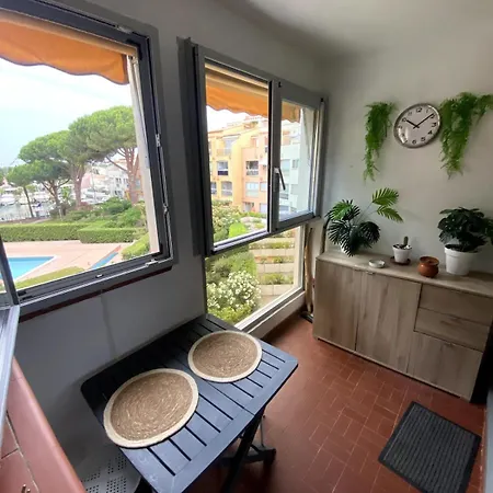 דירה Avec Vue Port, Piscine & Parking Prive אגדה